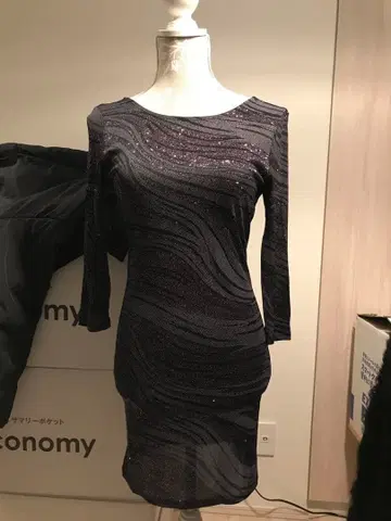 블랙 물결 무늬 스팽글 긴팔 원피스