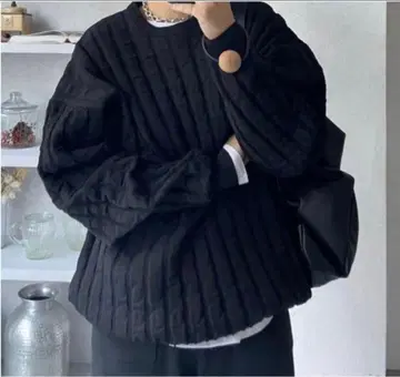 RIM.ARK 리무아크 언이븐 서피스 오버 니트