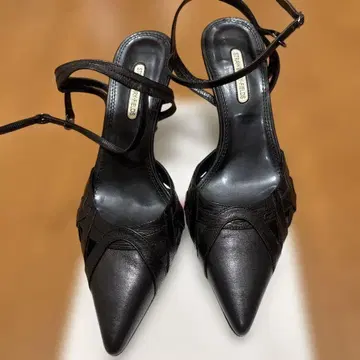 STRAWBERRYFIELDS 블랙 하이힐