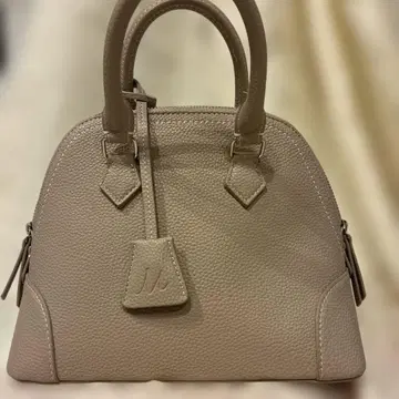 미라 오웬 미니 보스턴