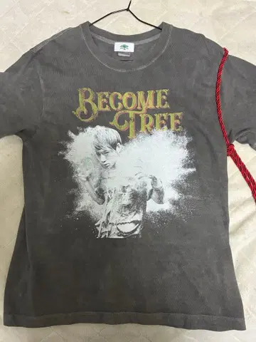 Become Tree T셔츠 M 사이즈