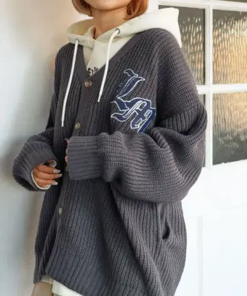 남녀 공용 PAGEBOY 다크 그레이 가디건