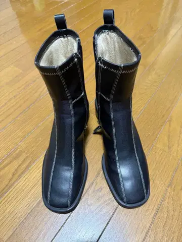 ZARA 대비 스티치 숏부츠 35