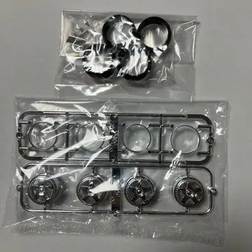 18인치 다이애나 스포크 휠 타이어 아오시마 1/27 VIP