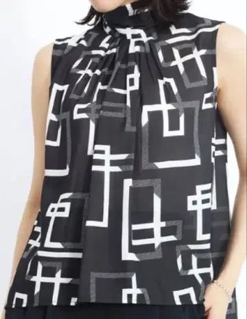 새상품, 택 포함! FENNEL 블라우스 13,000엔 (세금 포함)