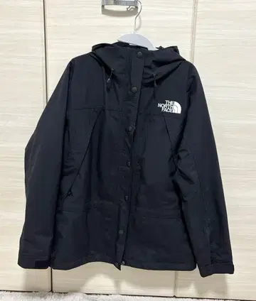 THE NORTH FACE Mountain Light Jacket