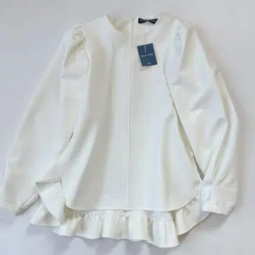 택 포함 새상품 Secret Trophy 풀오버 블라우스 프릴 화이트 M