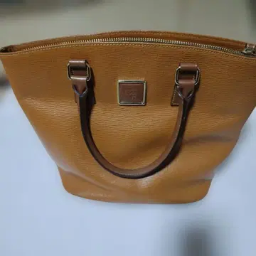 니나리치 카멜색 가죽 핸드백