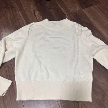 CELFORD 아이보리 캐시미어 스웨터 어깨 슬릿 니트 풀오버