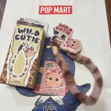 POP MART CRY BABY WILD CUTIE 스트랩