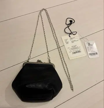 뷰티풀 피플 블랙 가죽 가마구치