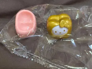 산리오 캐릭터즈 다 같이 되자 치아 가챠가챠 레어 키티