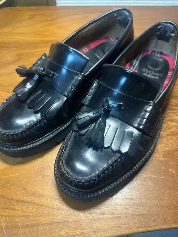 WEEJUNS G.H.BASS 블랙 프린지 로퍼