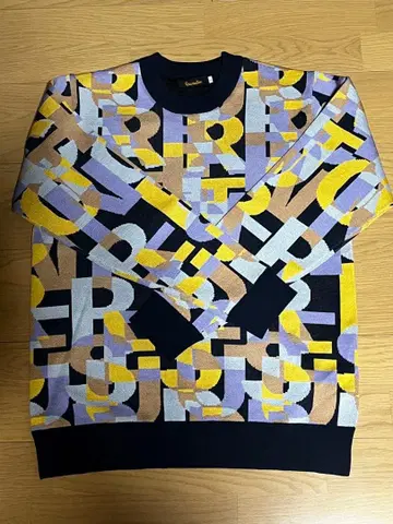 Resurrection 알파벳 무늬 스웨터 L 사이즈