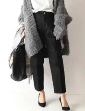 블랙 코튼 혼방 슬랙스