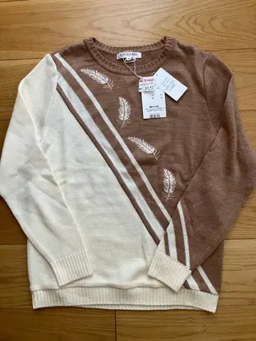 택 포함 새상품 레오나르 스웨터