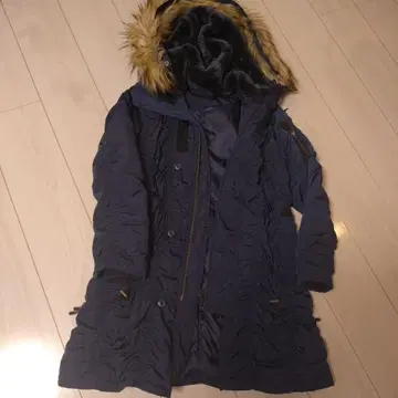 AVIREX 네이비 퍼 포함 다운 자켓 S 사이즈