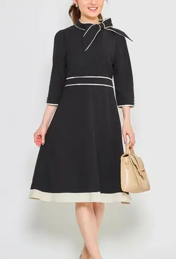 새상품급 tocco closet 원피스 넥 리본 배색 라인 청순