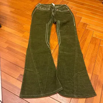 트루릴리젼 올리브 그린 부츠컷 코듀로이 팬츠