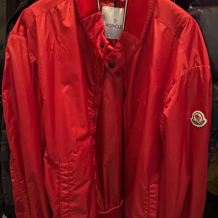 Moncler windbreaker size 6