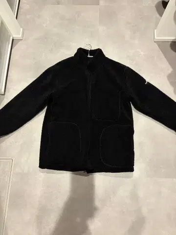 CALL & RESPONSE 블랙 플리스 자켓