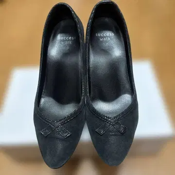 success walk 블랙 펌프스 24cmE