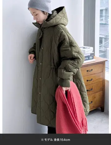 새상품 퀼트 후드 부착 코트