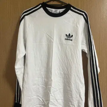 adidas 화이트 긴팔 T셔츠 J/M