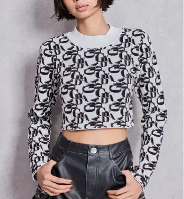 GYDA 패턴 프티 하이넥 니트탑 화이트