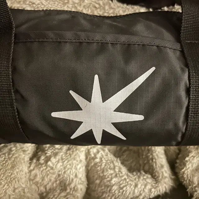 엑소 백현 응원봉 파우치 (포카X 대신 덤은 많이)