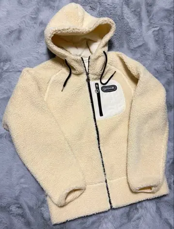 [ 미사용품 ] OUTDOOR 보아 지퍼 자켓 후드티 크림색 M