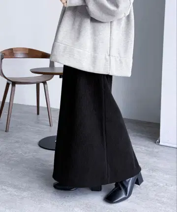 새상품 코듀로이 안감 플리스 내로우 스커트