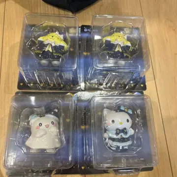 해피 복권 홀리데이 컬렉션 산리오 피규어 세트 4개