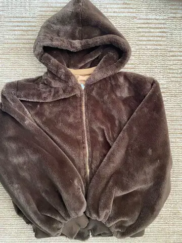 브라운 플리스 자켓 후드 부착
