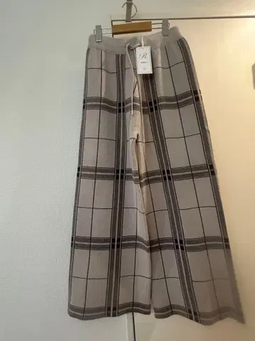 M-L 베이지 체크 무늬 와이드 팬츠 새상품 미사용품 M~L 사이즈