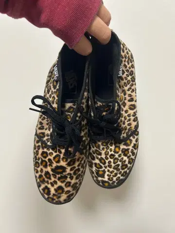 Vans 레오파드 무늬 스니커즈