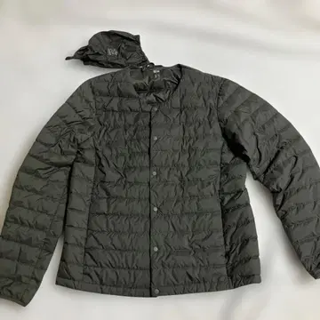 유니클로 울트라 라이트 다운 컴팩트 자켓 올리브 사이즈 L