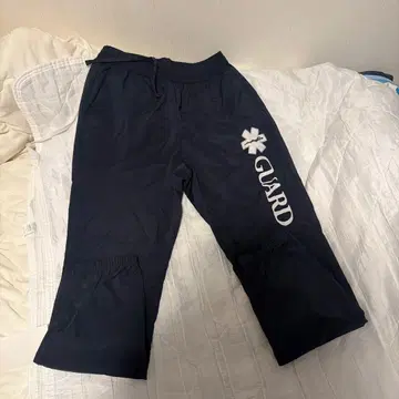 GUARD 로고 네이비 캐주얼 팬츠 사이즈 M