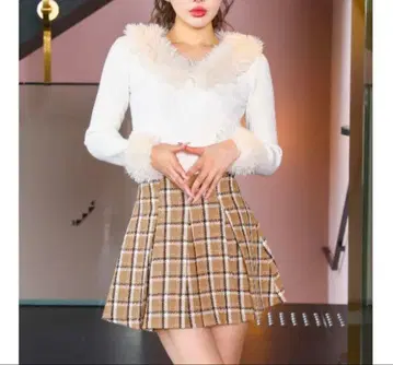 Darich 퍼 도킹 리브 니트 탑 화이트 푸들 퍼