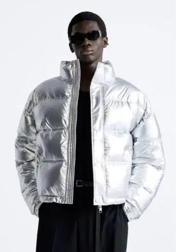 ZARA 메탈릭 실버 다운 자켓 숏 기장 L 미사용