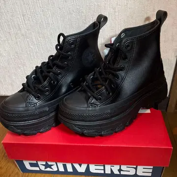 미사용 새상품 컨버스 초통굽 트랙 웨이브 블랙 스니커즈 24cm