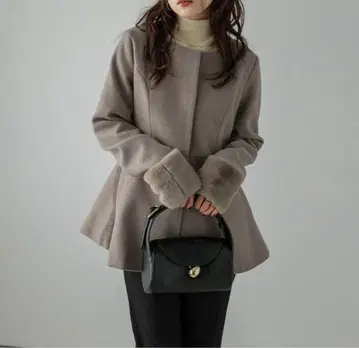 SUGAR BISKET 아우터 코트 페플럼 인조 모피 브라운 M