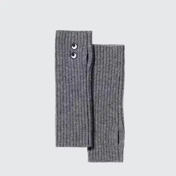 새상품 캐시미어 니트 암워머 유니클로 x 안야 힌드마치