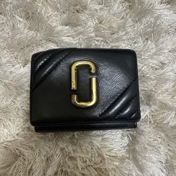 마크 제이콥스 블랙 가죽 3단 폴더형 지갑