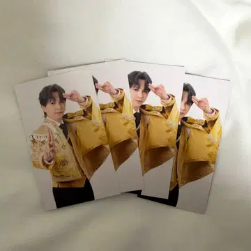 M!LK 요시다 진토 트레이딩 카드 4장 세트