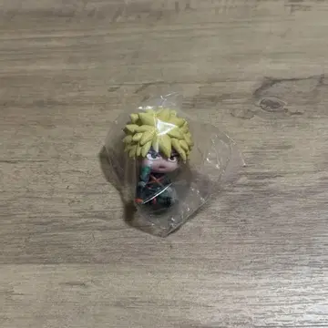 나의 히어로 아카데미아 바쿠고 카츠키 앉아있는 대원