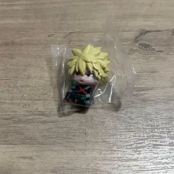 나의 히어로 아카데미아 히로아카 바쿠고 카츠키 앉아있는 대원