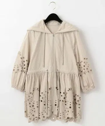 미사용 새상품 그레이스 콘티넨탈 컷워크 후드 블루종 36