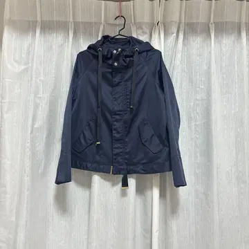 네이비 마운틴 파카 조절 가능 후드