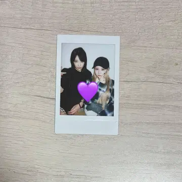 악마의 키스 카티 센리츠 카나노 폴라로이드